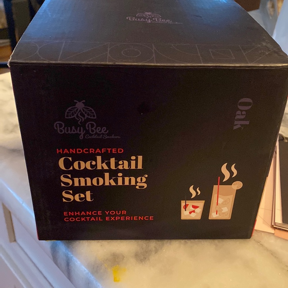Cocktail smoking set new
